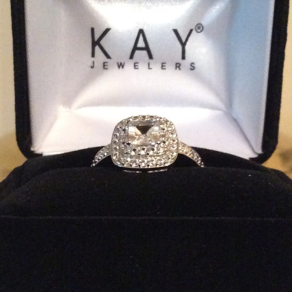 LAST ONE ❤️ Kay Jewelers White Sapphire Ring - Picture 2 of 7